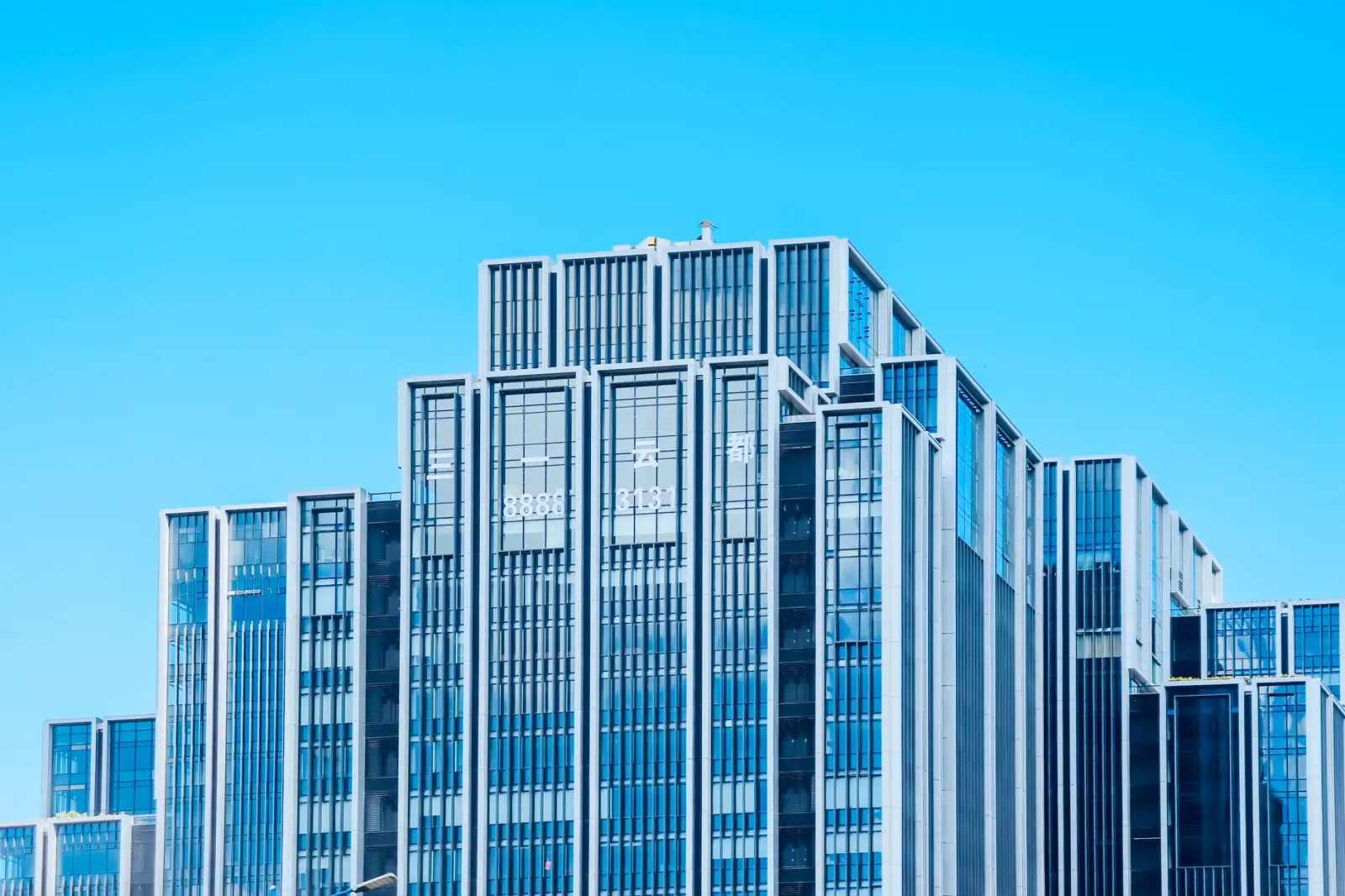 从管材到阀门：建材贸易供应链整合对施工进度的影响